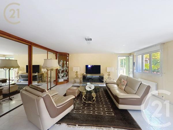 Maison à vendre  6 pièces - 211,25 m2 MORET LOING ET ORVANNE - 77