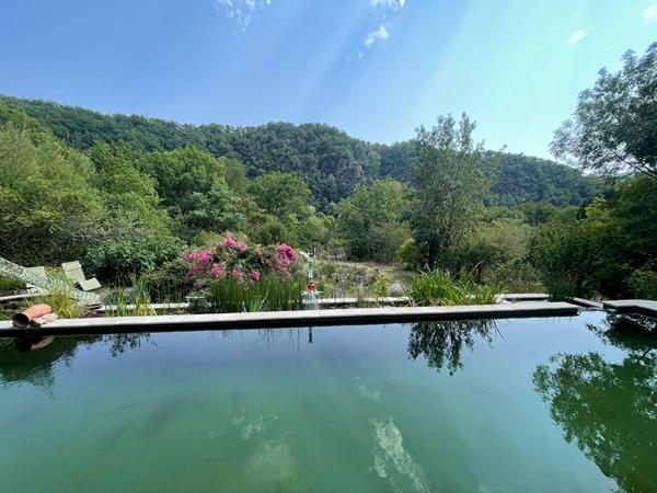 Une propriété unique entre nature, créativité et douceur de vivre Beaulieu sur dordogne