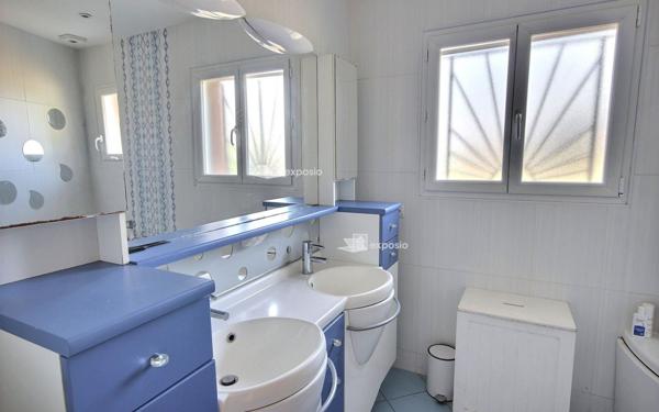 Maison à vendre    5 pièces •  Boeil-Bezing