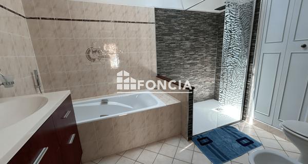 À vendre Maison 5 pièces 157 m² - La Rochelle 17000