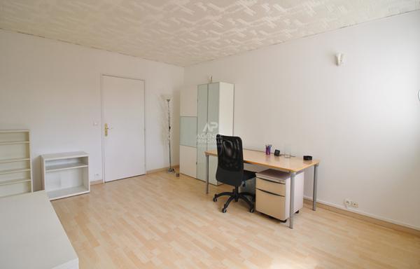 SANNOIS - Appartement 2 pièces d'une surface carrez de 44,77 m2 €157 000 ** - Référence 25-3846