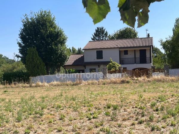 Maison avec garage et atelier sur 1900m2 de terrain