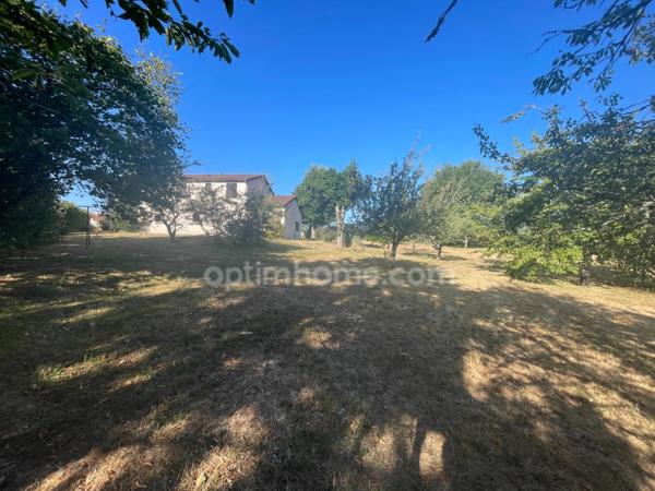 Maison avec garage et atelier sur 1900m2 de terrain