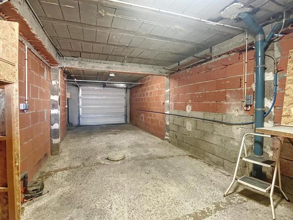 Maison avec 2 appartements de T3 et T5 avec extérieurs et garages