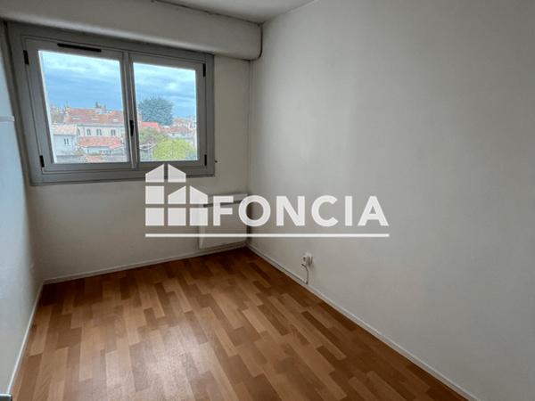 Location Studio 37.3 m² - 10 RUE DE BREZETS Bordeaux 33000