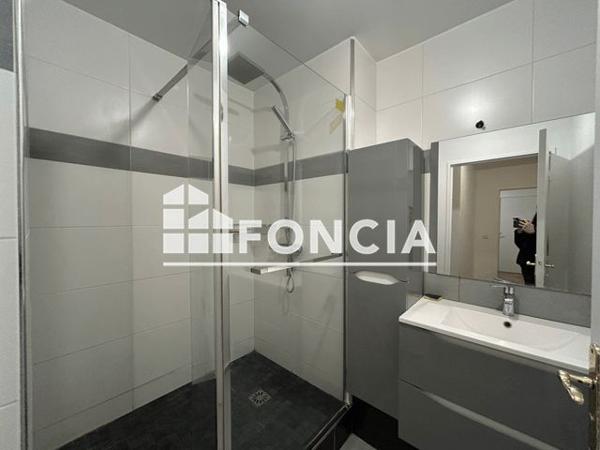 Location Appartement 4 pièces 85.01 m² - 8 RUE DANTON Montrouge 92120