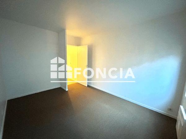 Location Appartement 4 pièces 85.01 m² - 8 RUE DANTON Montrouge 92120