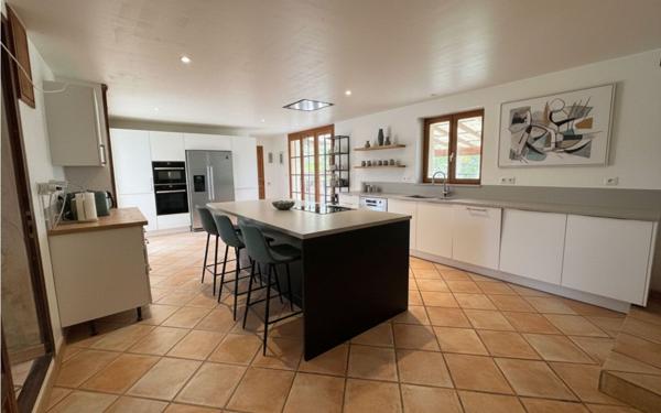 Maison à vendre    5 pièces •  Saubusse