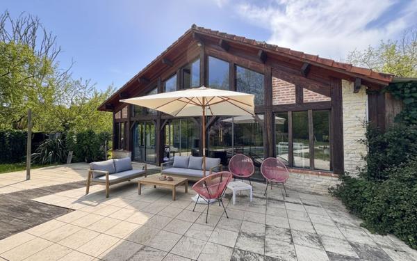 Maison à vendre    5 pièces •  Saubusse