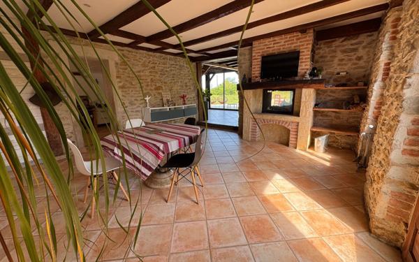 Maison à vendre    5 pièces •  Saubusse