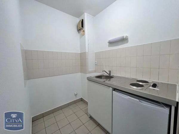Appartement à louer 1 pièce 32.63m² Laval (53000)