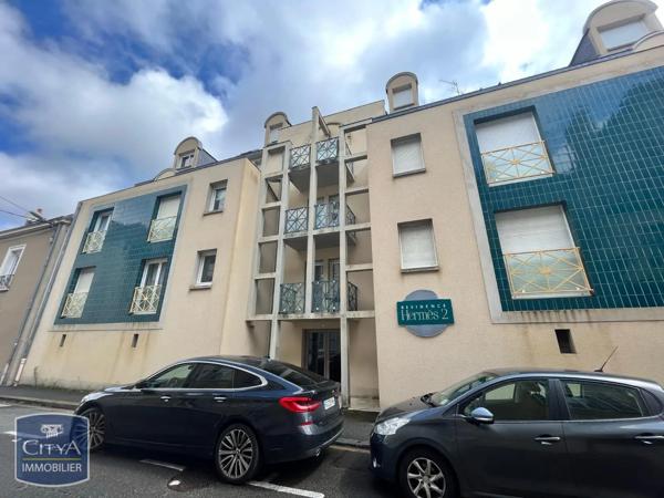 Appartement à louer 1 pièce 32.63m² Laval (53000)
