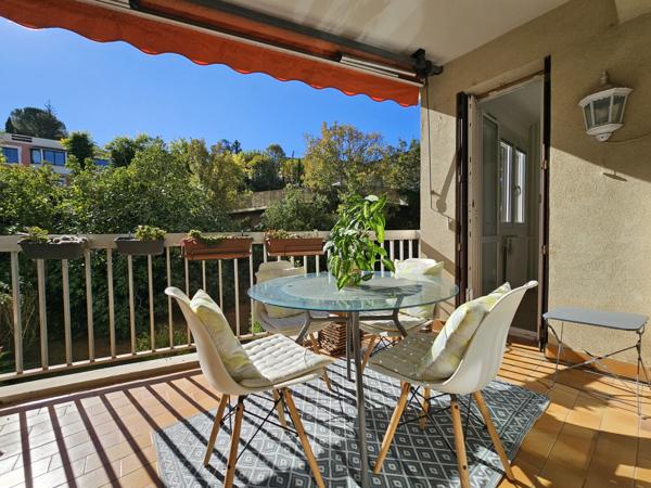 Apt (84400) Apt Luberon, magnifique appartement T5 de 103 m² entièrement rénové avec terrasse.