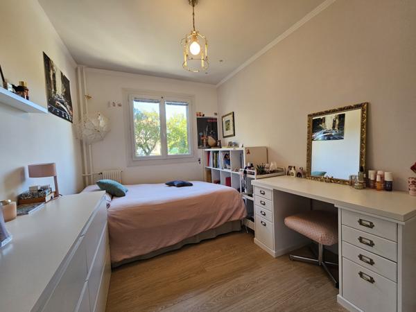 Apt (84400) Apt Luberon, magnifique appartement T5 de 103 m² entièrement rénové avec terrasse.