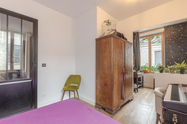 Superbe appartement T3 bis de 71 m² à Bordeaux Victoire Capucins.