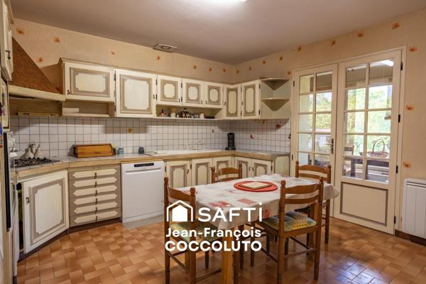 Maison 4 chambres avec parc et piscine