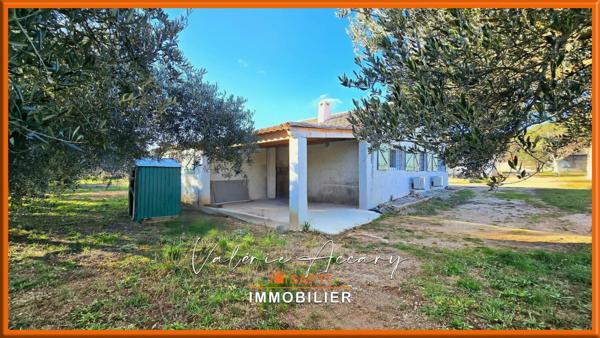 PIGNANS : Bien agricole composé d'une maison d'habitation de 86 m², hangar, serre...sur un terrain d'un hectare