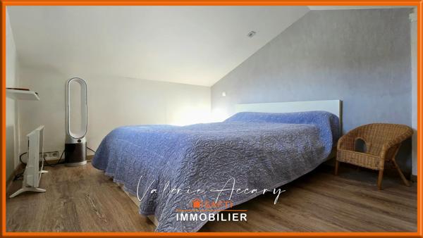 PIGNANS : Bien agricole composé d'une maison d'habitation de 86 m², hangar, serre...sur un terrain d'un hectare