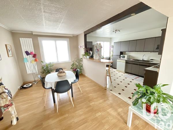 Apartment for sale 4 rooms 82 m² Sainte-Geneviève-des-Bois