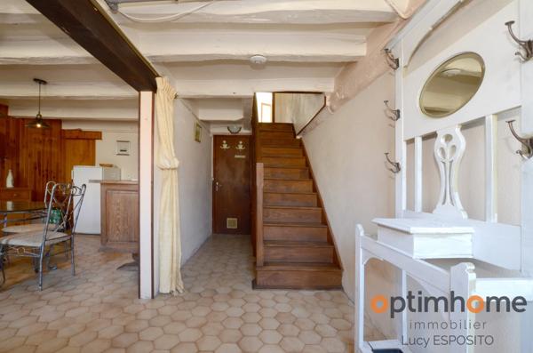 Maison de village avec jardin à LESSAC (16)