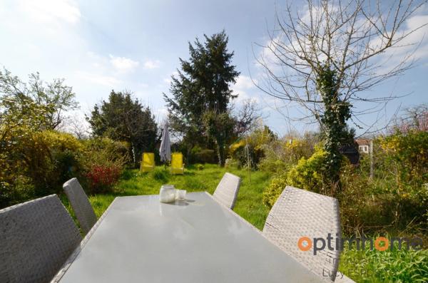 Maison de village avec jardin à LESSAC (16)