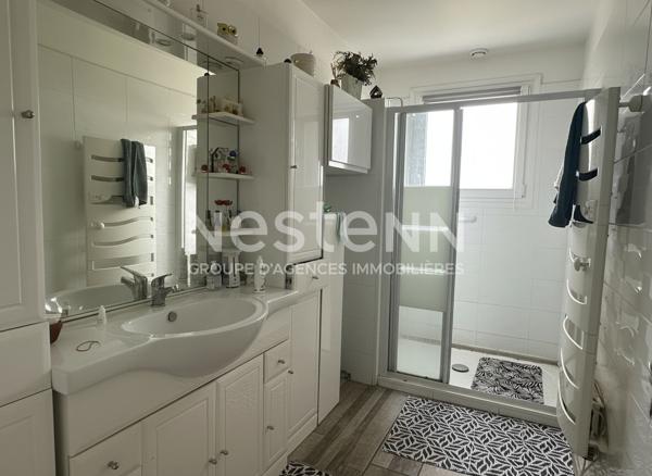 Maison familiale Questembert, vie de plain-pied, sous-sol, sur terrain constructible