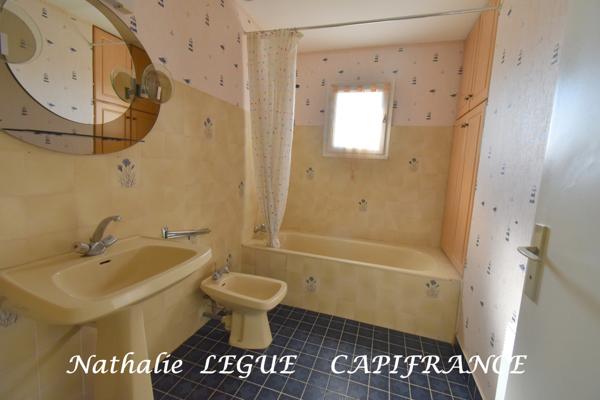 (85) Vendée BEAUVOIR sur MER proche NOIRMOUTIER , Maison 120 m² à vendre 7 pièces terrain 736 m² clos, 3 chambres , 1 bureau , cellier