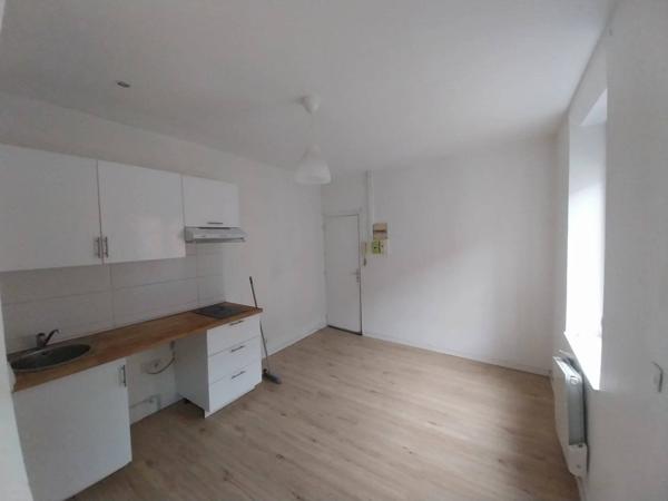 Location immobilière : Appartement à Roubaix  1 pièce 18 m² 412 € / Mois (Charges comprises)- ASD Immobilier.