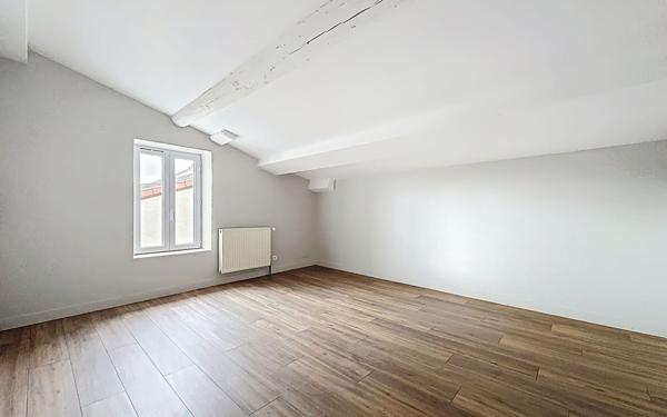 Maison à vendre    5 pièces •  Aulnat