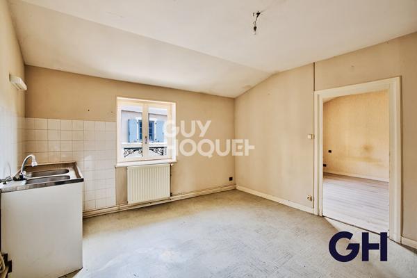 IMMEUBLE DE RAPPORT - TARARE - HYPERCENTE