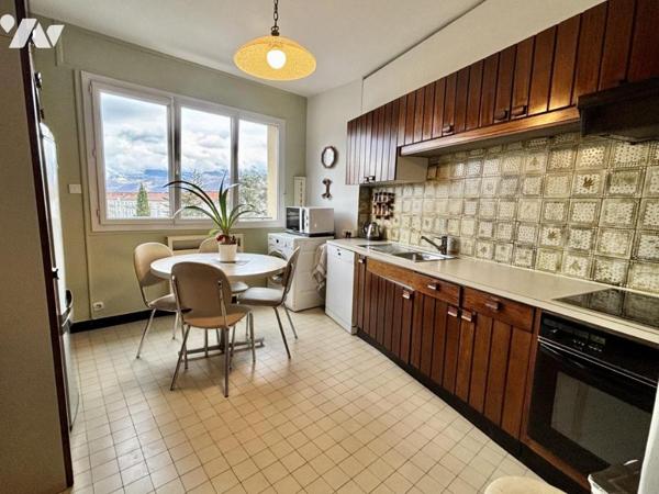 4p+c, vue massif de Belledonne, terrasse, grand garage