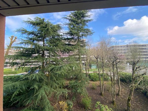 78150 LE CHESNAY-ROCQUENCOURT - APPARTEMENT DE 4 PIECES - ASCENSEUR - TERRASSE - CALME - SANS VIS A VIS - PROCHE DES COMMODITES