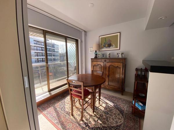 78150 LE CHESNAY-ROCQUENCOURT - APPARTEMENT DE 4 PIECES - ASCENSEUR - TERRASSE - CALME - SANS VIS A VIS - PROCHE DES COMMODITES