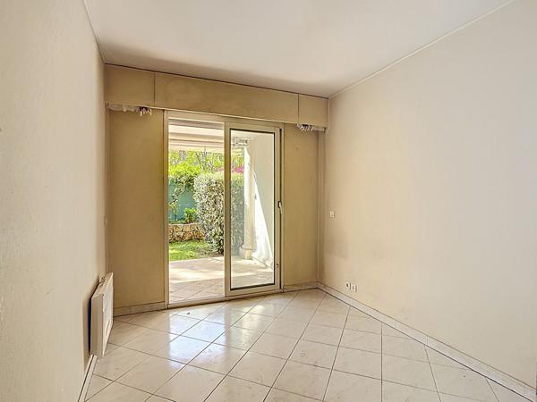 Appartement 2P - Terrasse & jardin privatif -Résidence avec piscine-quartier Ilette