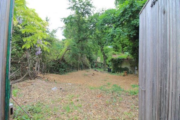 Terrain Constructible Champigny-sur-Marne 06 a 78 ca