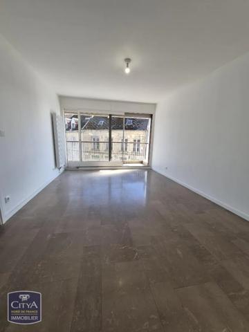 Appartement à louer 1 pièce 37.62m² Cambrai (59400)