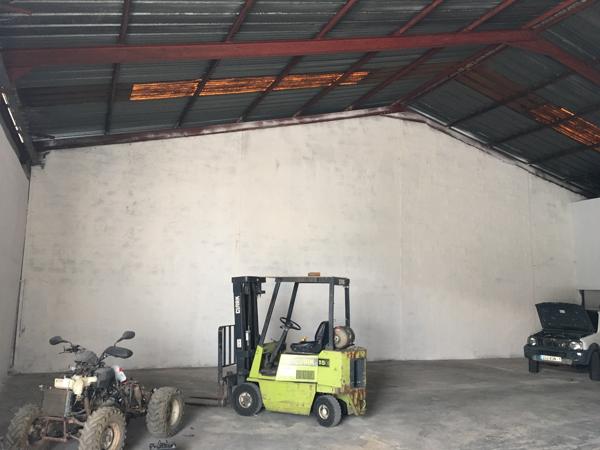 Baie-Mahault (97122) A LOUER DEPOT D'ENVIRON 300 M2