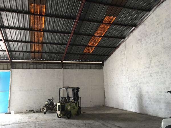 Baie-Mahault (97122) A LOUER DEPOT D'ENVIRON 300 M2