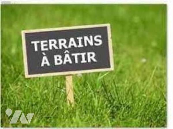 2300 - PLOUGASNOU - BOURG - NOUVEAU LOTISSEMENT - 25 LOTS - VUE DEGAGEE AVEC VUE MER