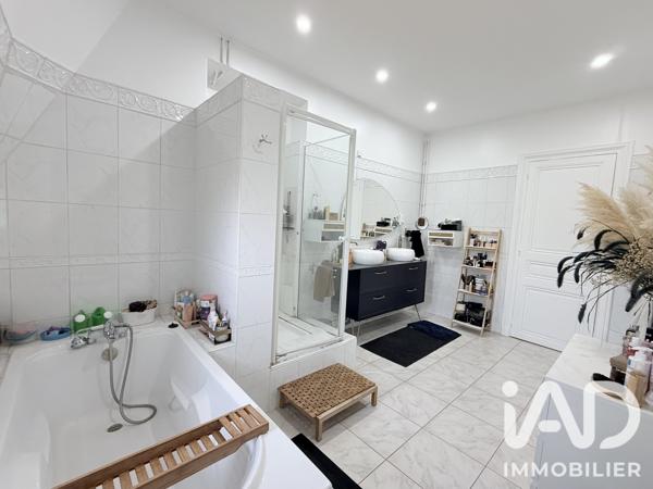 Appartement à vendre 6 pièces 160 m² Soisy-sur-Seine