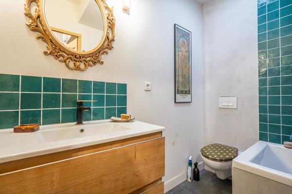 BEGLES CENTRE - Maison de ville de 85m² en très bon état avec terrasse