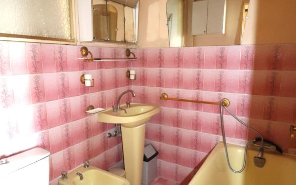 Maison à vendre    2 pièces • 60 m2 Berre-les-Alpes