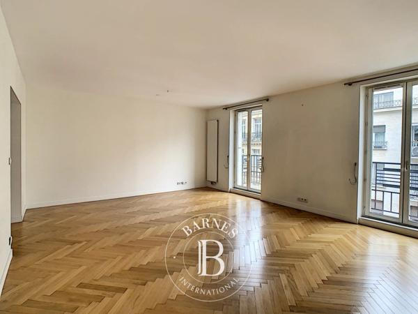 Paris 8ème, Appartement 3 Chambres -  118 m² à vendre