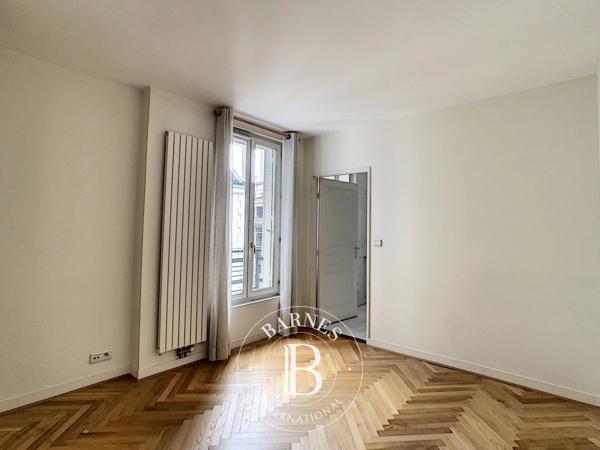 Paris 8ème, Appartement 3 Chambres -  118 m² à vendre