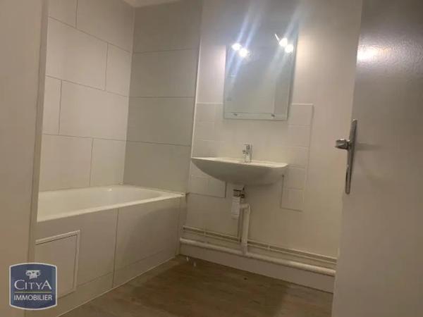 Appartement à louer 1 pièce 22.2m² Mâcon (71000)