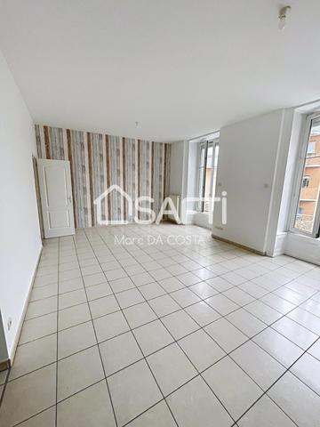 2 CHAMBRES.APPARTEMENT TRAVERSANT.GRANDE PIECE DE VIE.PARKING SECURISE