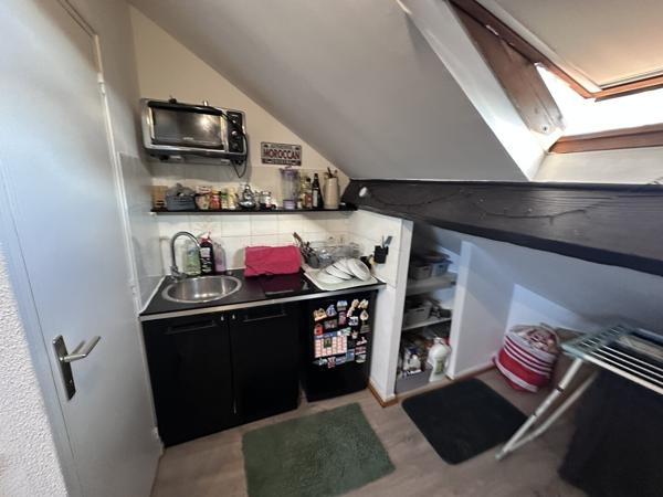 REIMS – SECTEUR CERNAY – STUDIO VENDU LOUÉ – IDÉAL INVESTISSEUR