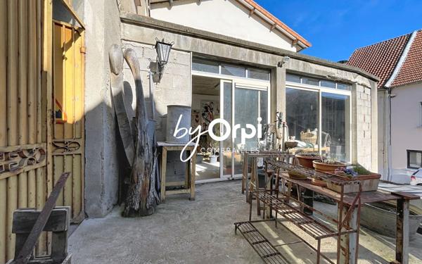 Maison à vendre    4 pièces •  Montaigut