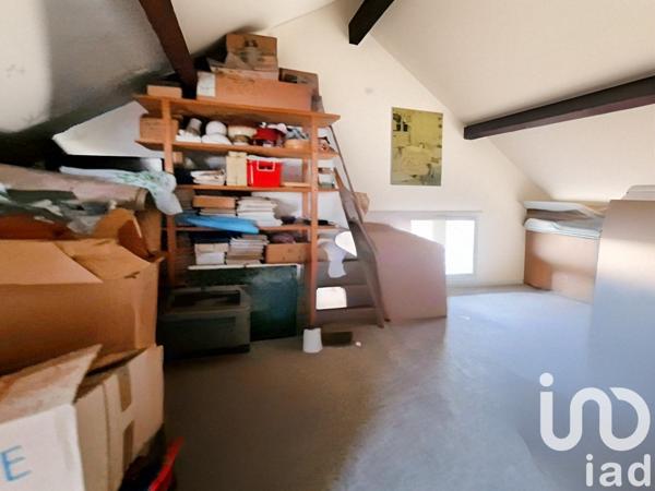 Maison 6 pièces de 201 m² à Suresnes (92150)