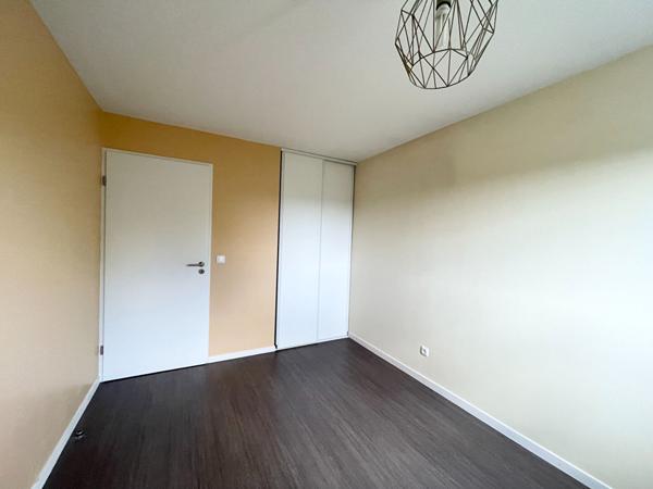 VILLENAVE D'ORNON - Vieux Bourg - Appartement 3 pièces - 67m2 - Terrasse 12m2 - Parking couvert